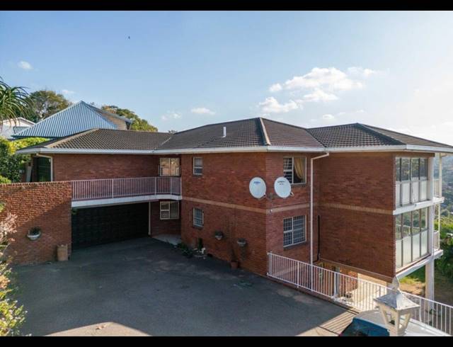 3 BEDROOM SECTIONAL TITLE FOR SALE IN WESTVILLE